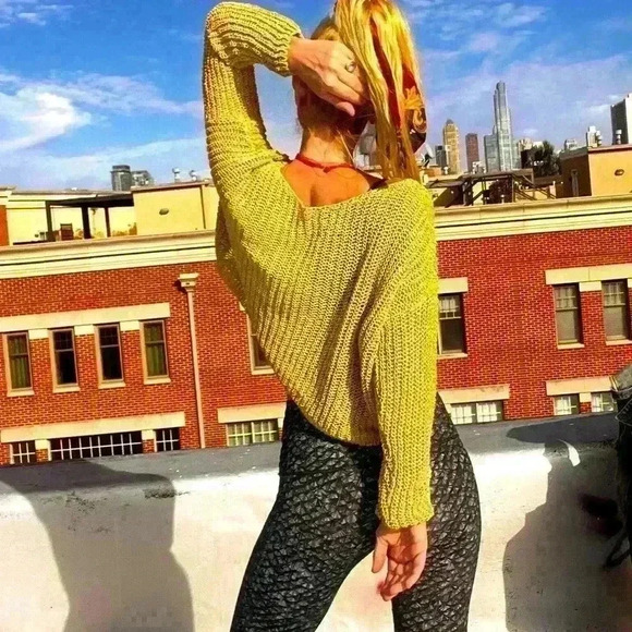 ZARA GOLDEN METALLIC THREAD KNIT off shoulder  CROP TOP sz small - Picture 3 of 3